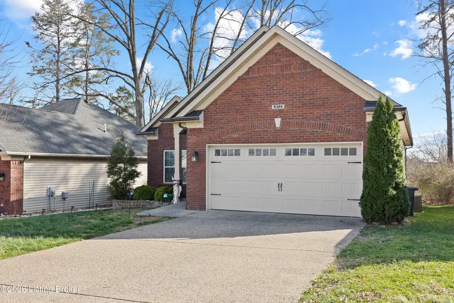 9324 Fernhill Dr, Louisville, KY 40291 - #2