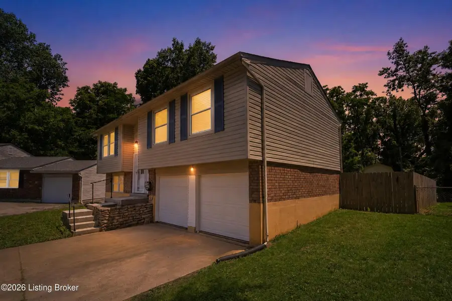 10902 Stitch Pl, Louisville, KY 40272 - #2