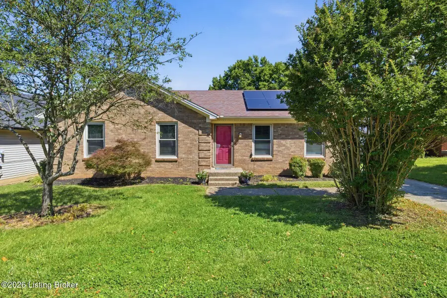 10305 Vantage Rd, Louisville, KY 40299 - #2