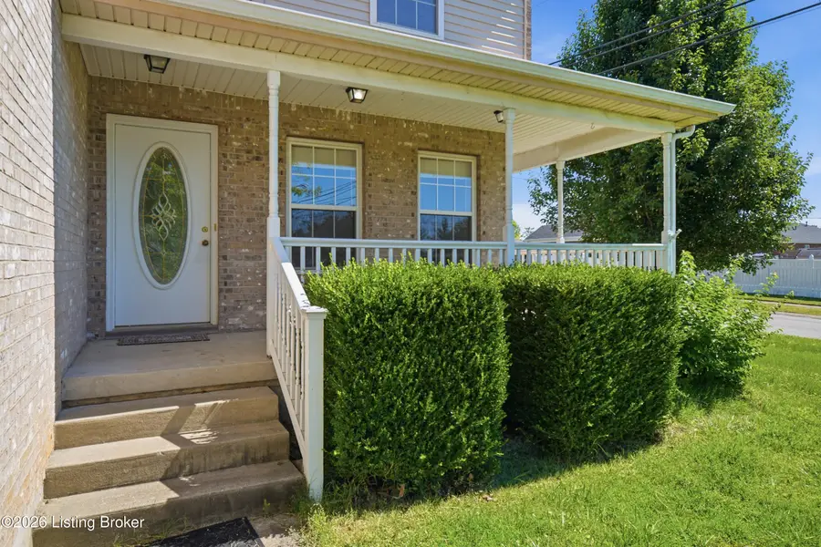 270 W Emerald Cir, Mount Washington, KY 40047 - #3