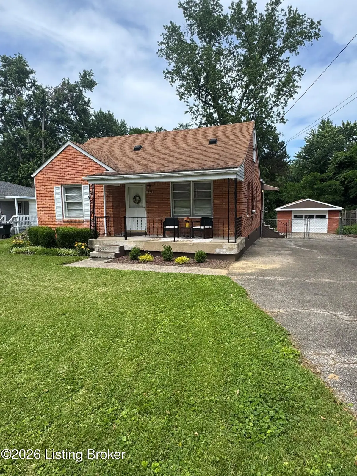 10709 June Dr, Fairdale, KY 40118 - #1