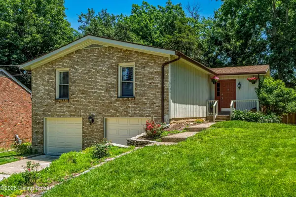 3703 Candlewood Way, Jeffersontown, KY 40299