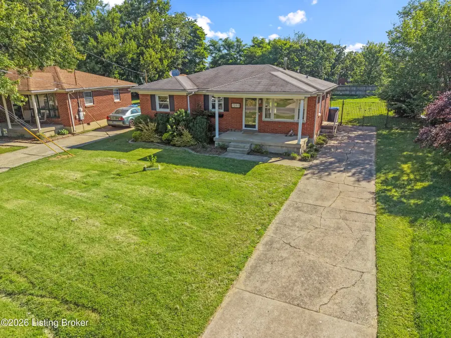 7211 Feyhurst Dr, Louisville, KY 40258 - #2
