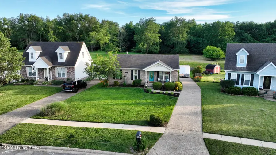 13007 Lavenia Ln, Louisville, KY 40272 - #2