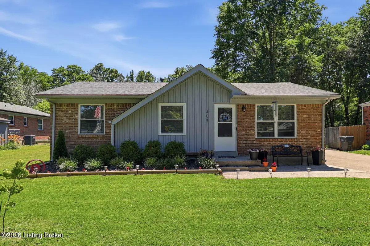 402 Ecchappe Ln, Fairdale, KY 40118 - #1