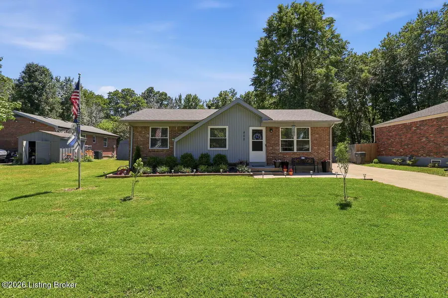 402 Ecchappe Ln, Fairdale, KY 40118 - #2