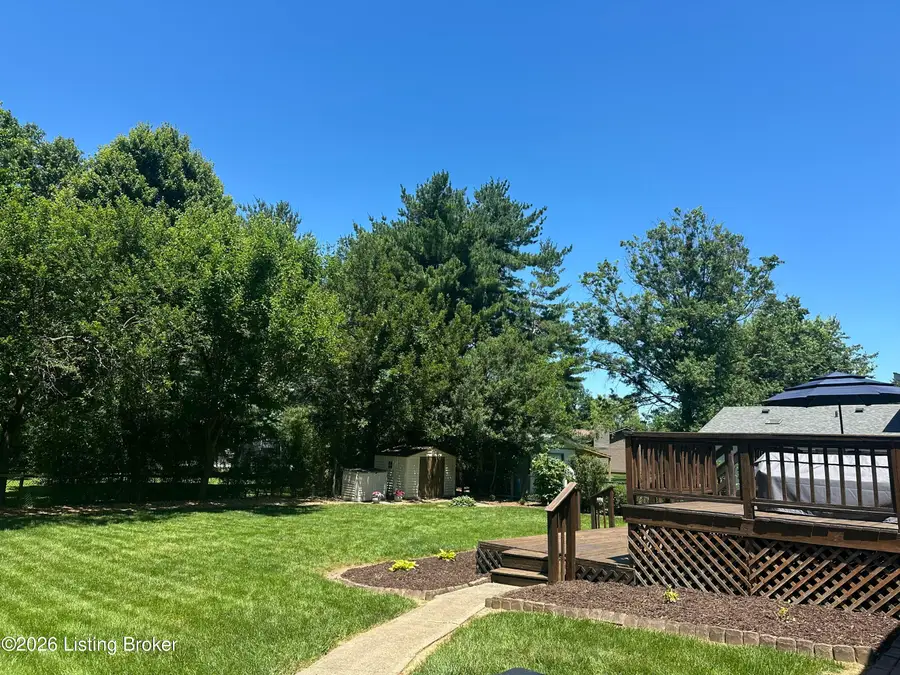 10705 Sevenoaks Dr, Louisville, KY 40241 - #2