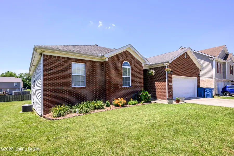 5015 Black Falcon Way, Shelbyville, KY 40065 - #2