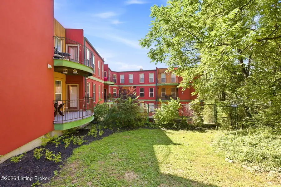 2411 Brownsboro Rd #301, Louisville, KY 40206 - #3