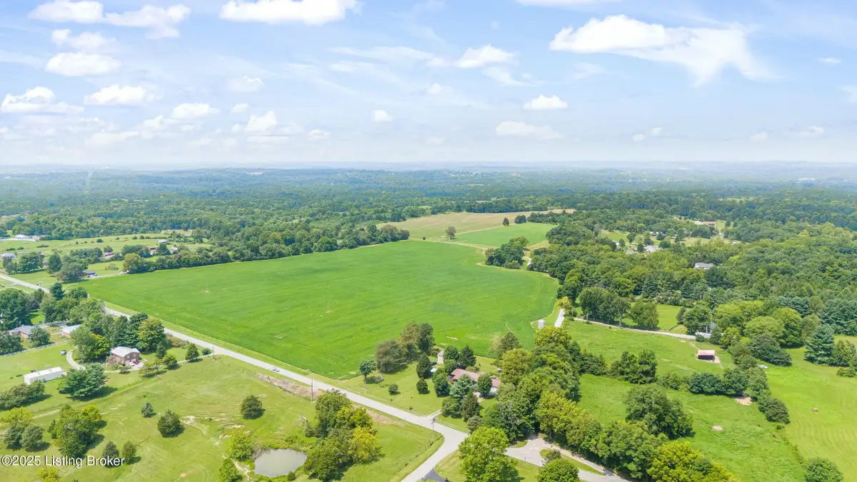 11 Old Jericho Rd, La Grange, KY 40031 - #1
