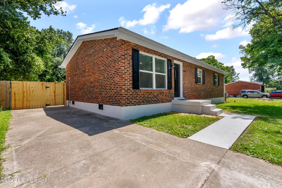 4906 Poitier Ct, Louisville, KY 40218 - #2