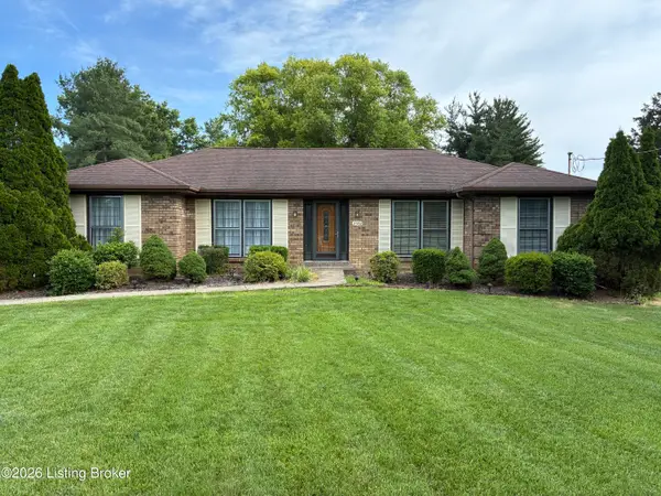 2502 Holly Ln, La Grange, KY 40031