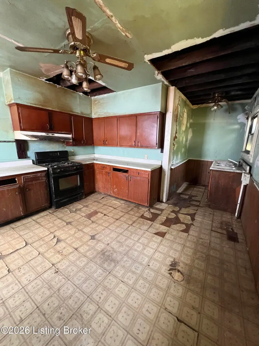 2535 St Xavier St, Louisville, KY 40212 - #3