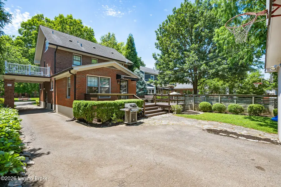 2435 Broadmeade Rd, Seneca Gardens, KY 40205 - #2