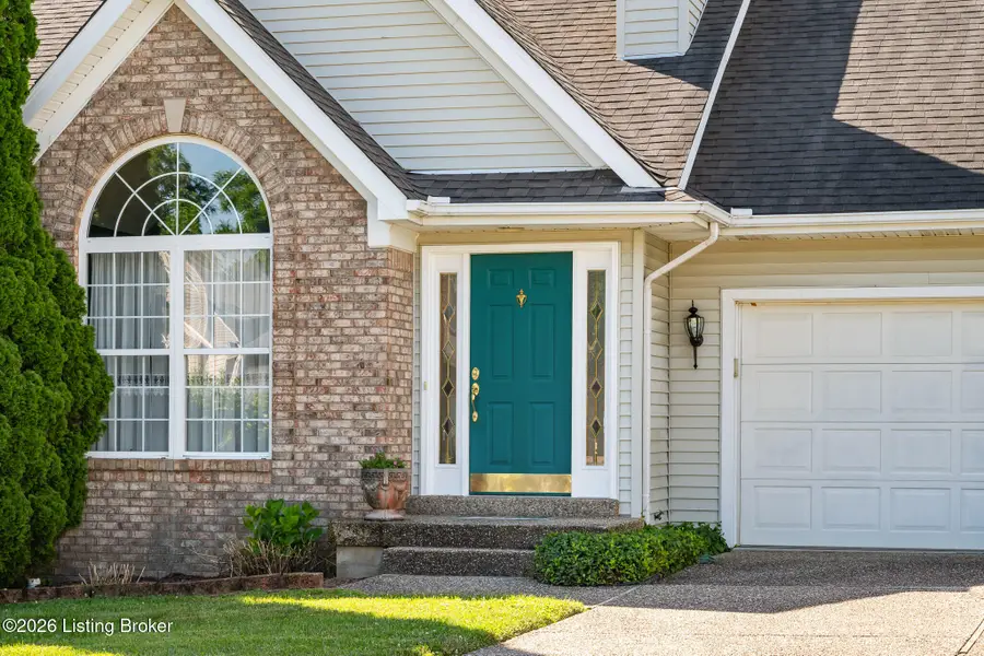 8112 Keira Ridge Ct, Louisville, KY 40291 - #2