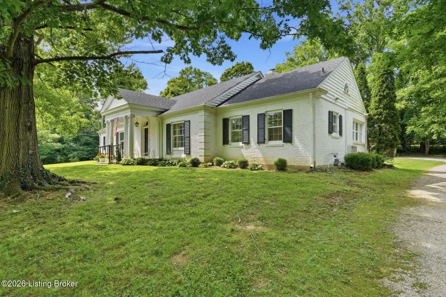 11901 Woodland Rd, Anchorage, KY 40223 - #2