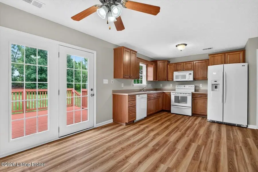 272 River Edge Dr, Shepherdsville, KY 40165 - #2