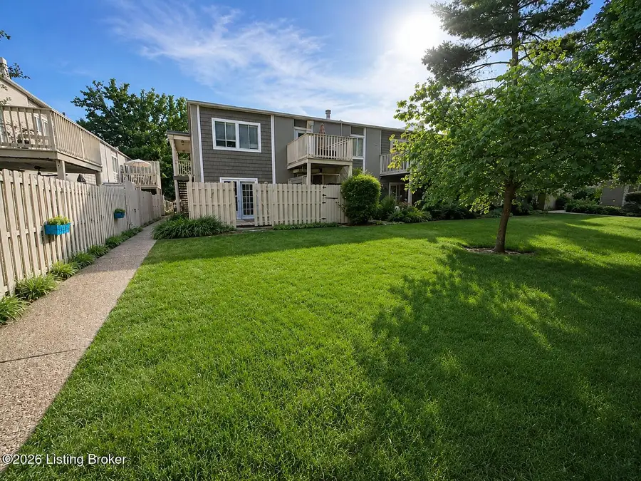 1935 Gardiner Ln #APT A2, Louisville, KY 40205 - #2