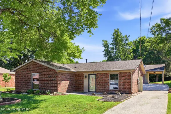 7807 Watering Pl, Louisville, KY 40291