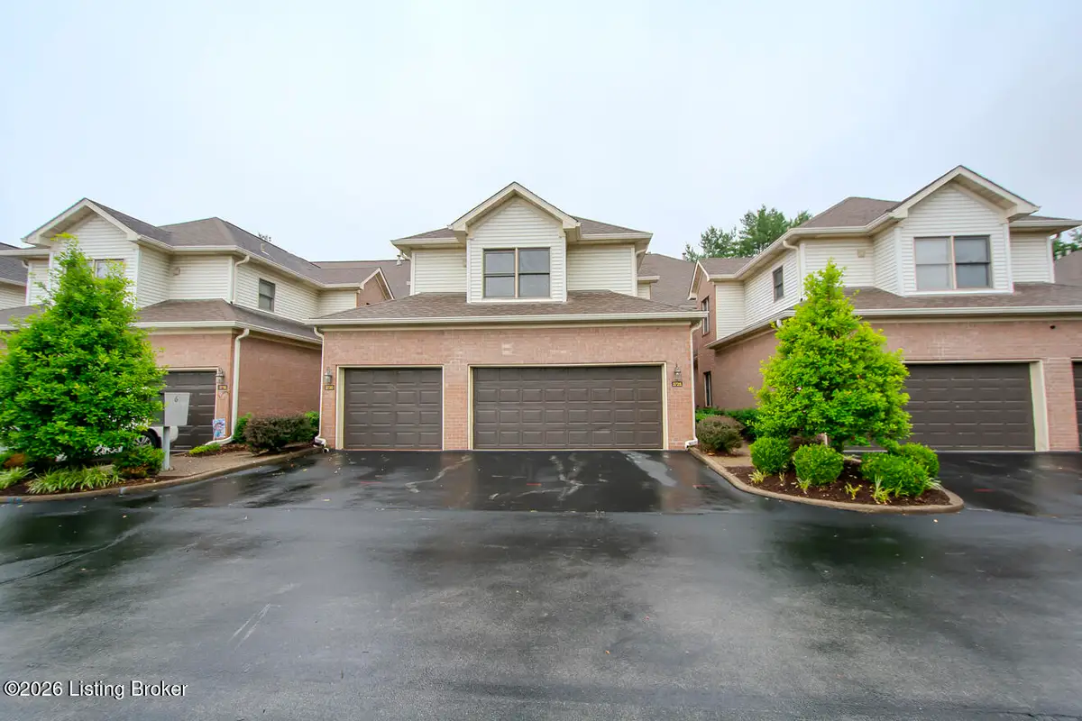 3728 Hurstbourne Ridge Blvd, Louisville, KY 40299 - #1