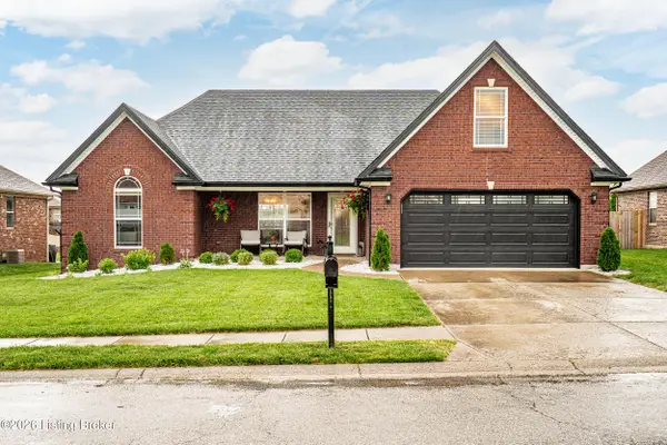 6216 John Wayne Dr, Charlestown, IN 47111