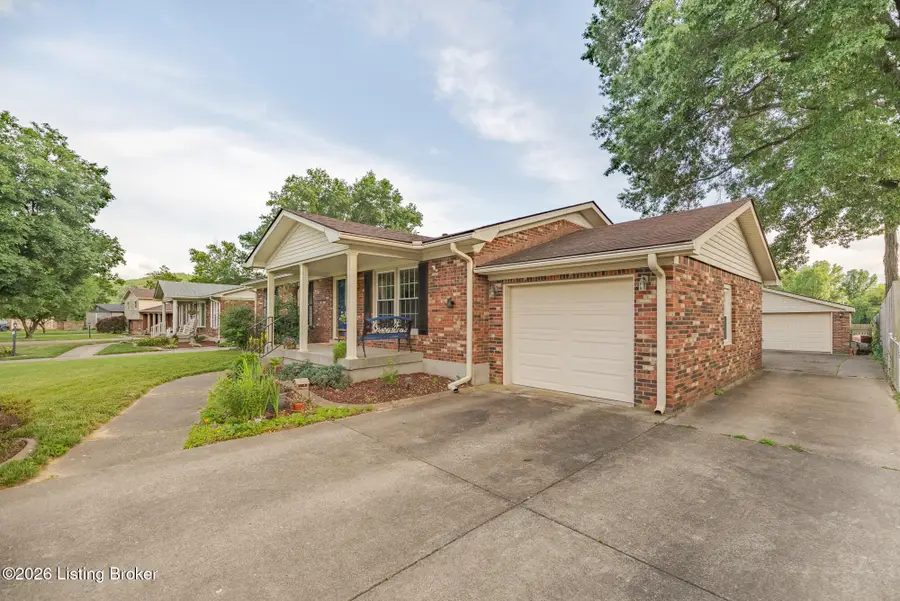 7311 Nottoway Cir, Louisville, KY 40214 - #3