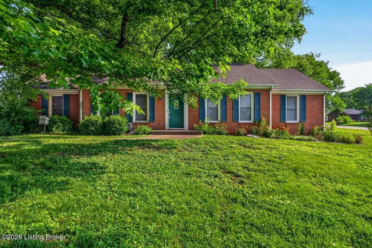 388 Knobview Dr, Shelbyville, KY 40065 - #1