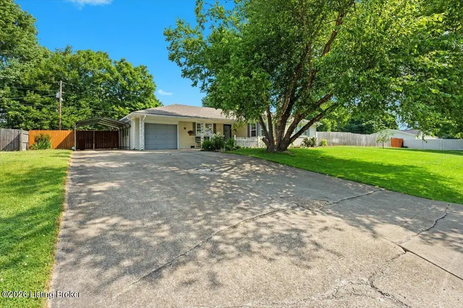 4220 Frances Dr, Bardstown, KY 40004 - #2