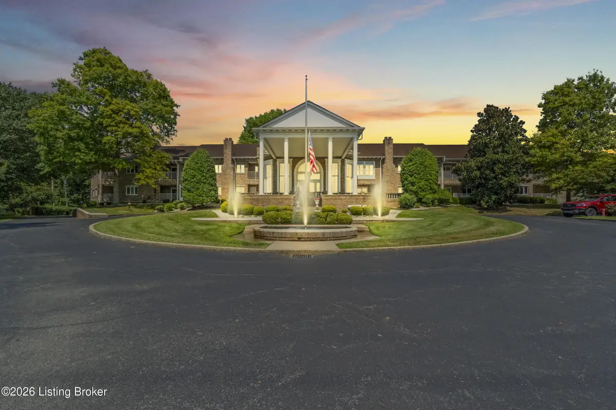 8605 Shelbyville Rd #127, Louisville, KY 40222 - #1