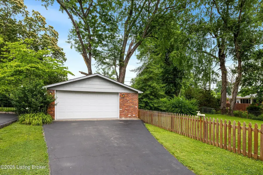 1505 Herr Ln, Louisville, KY 40222 - #3