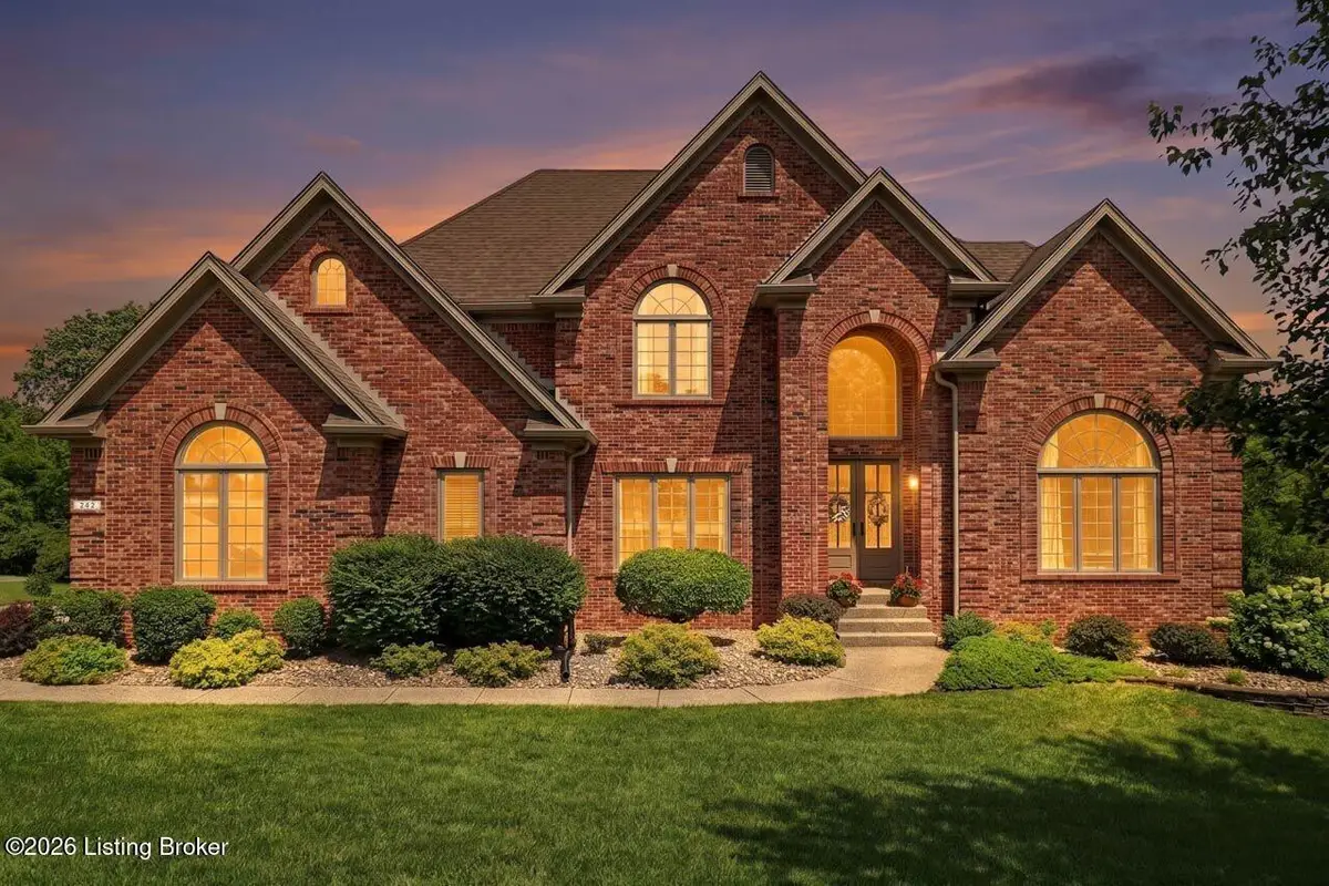242 White Oak Dr, Mount Washington, KY 40047 - #1