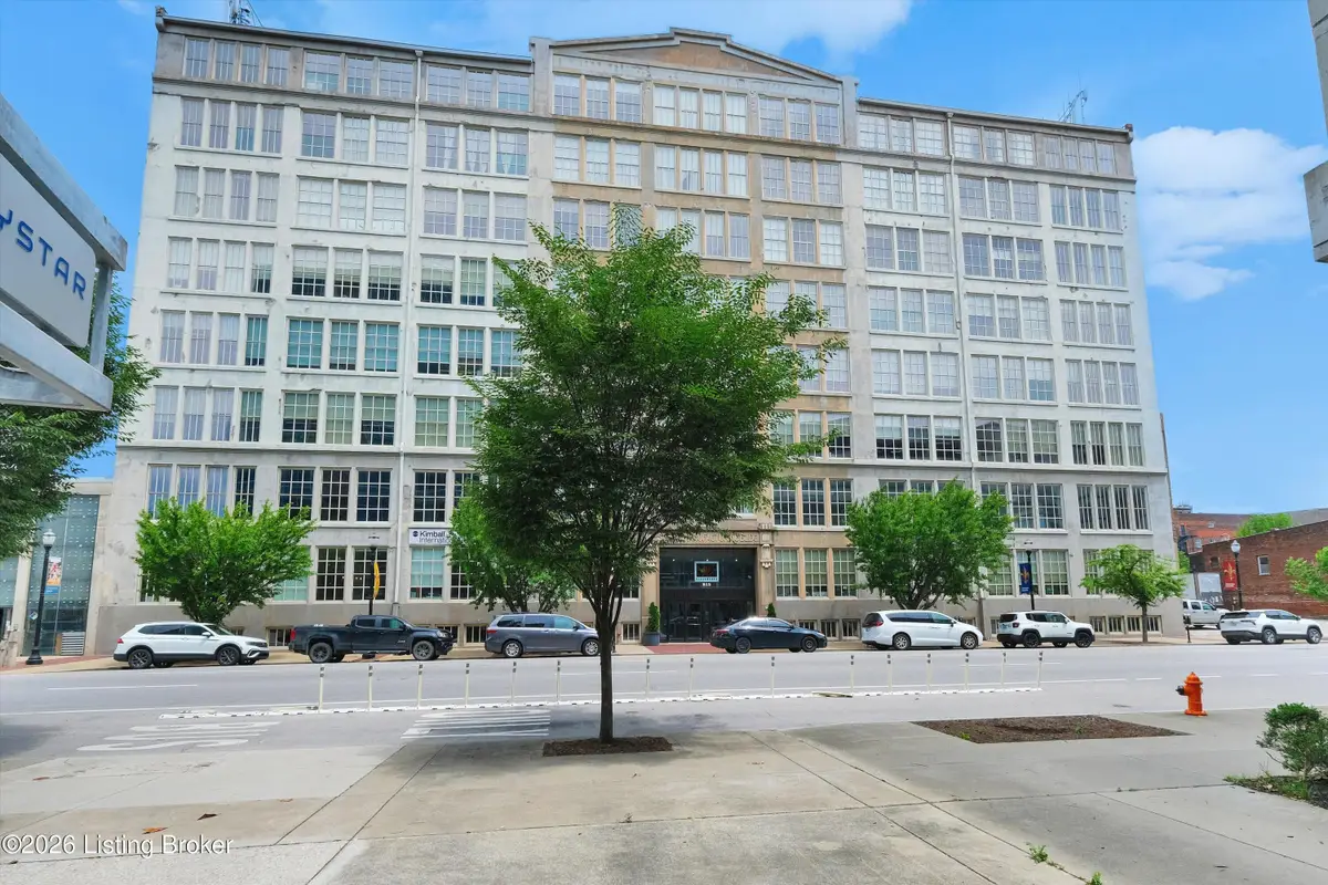 815 W Market St #707, Louisville, KY 40202 - #1