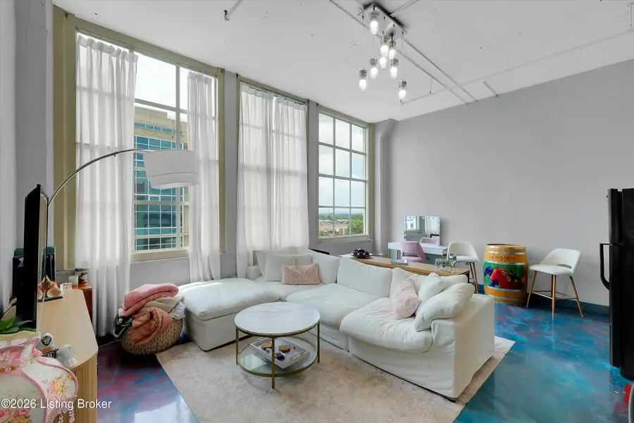 815 W Market St #707, Louisville, KY 40202 - #3