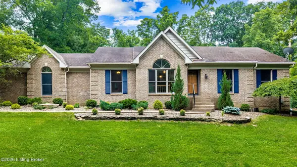 1812 Fox Trail Dr, La Grange, KY 40031