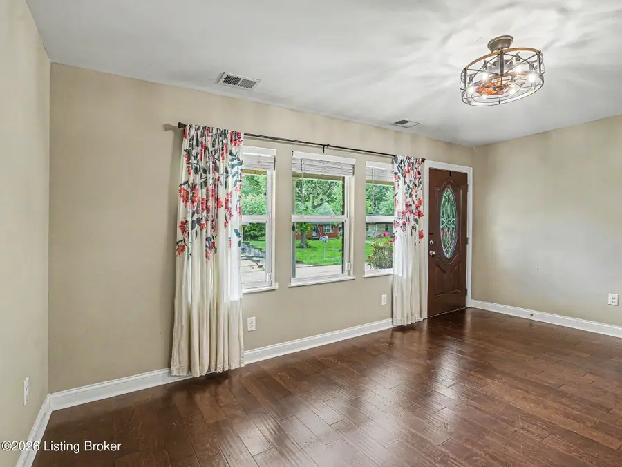 4624 Dohn Rd, Louisville, KY 40216 - #3