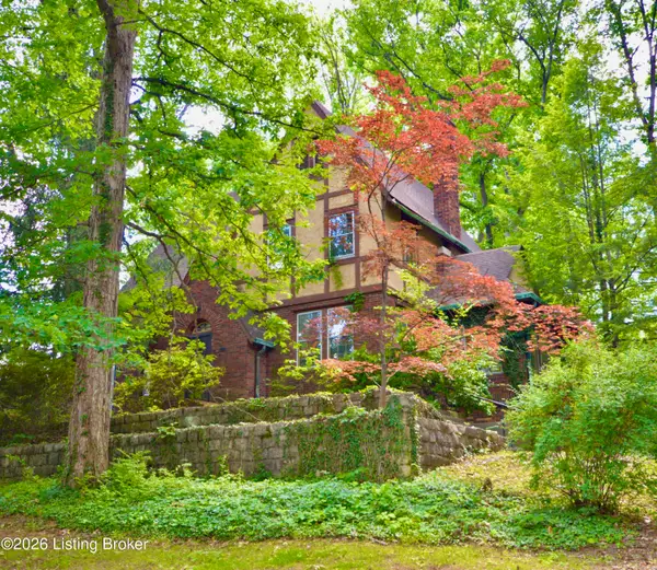 326 E Kenwood Dr, Louisville, KY 40214
