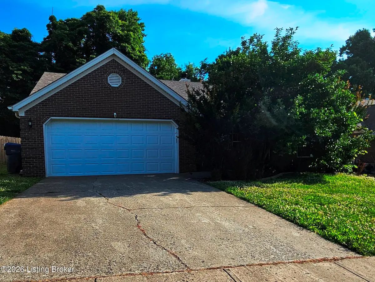 7408 Warrenton Hill Ct, Louisville, KY 40291 - #1