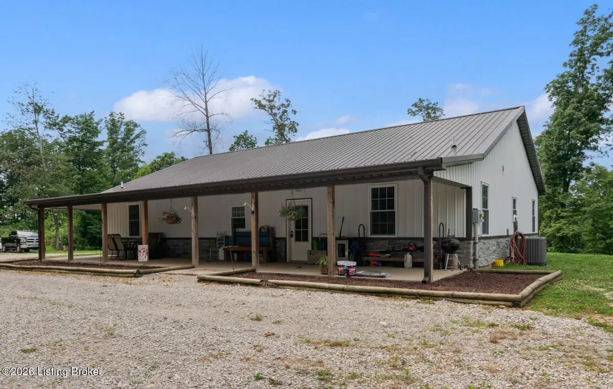 7213 Hammonsville Rd, Bonnieville, KY 42713 - #1