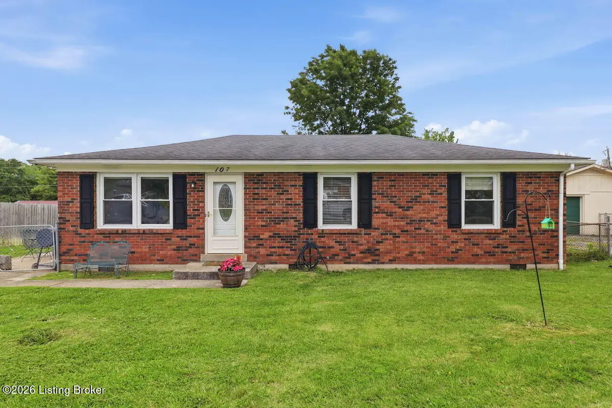 107 Ravenwood Dr, Frankfort, KY 40601 - #1