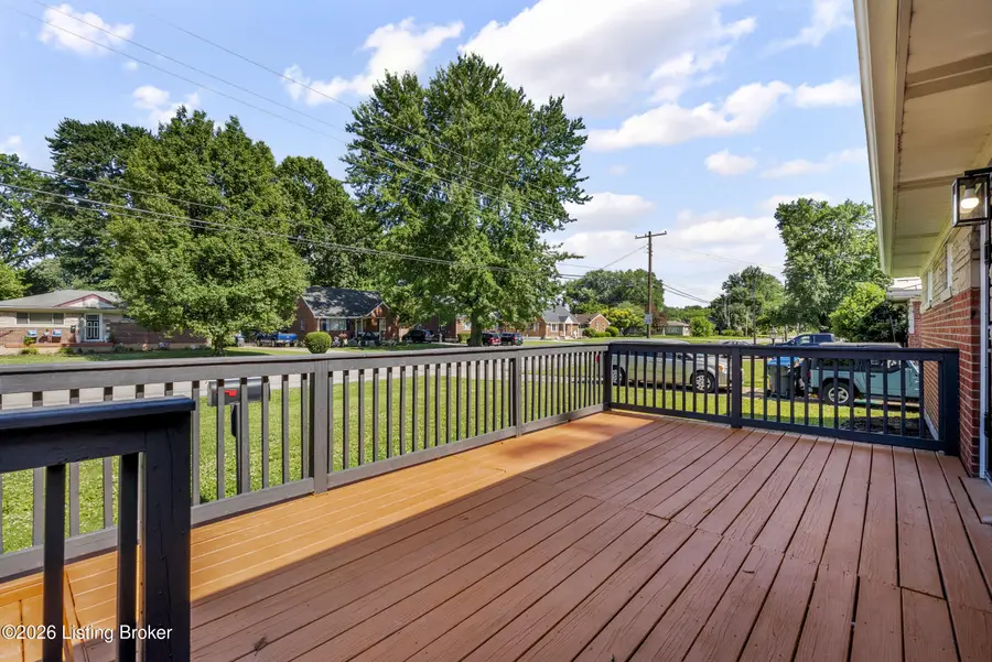 7804 Daffodil Dr, Louisville, KY 40258 - #3
