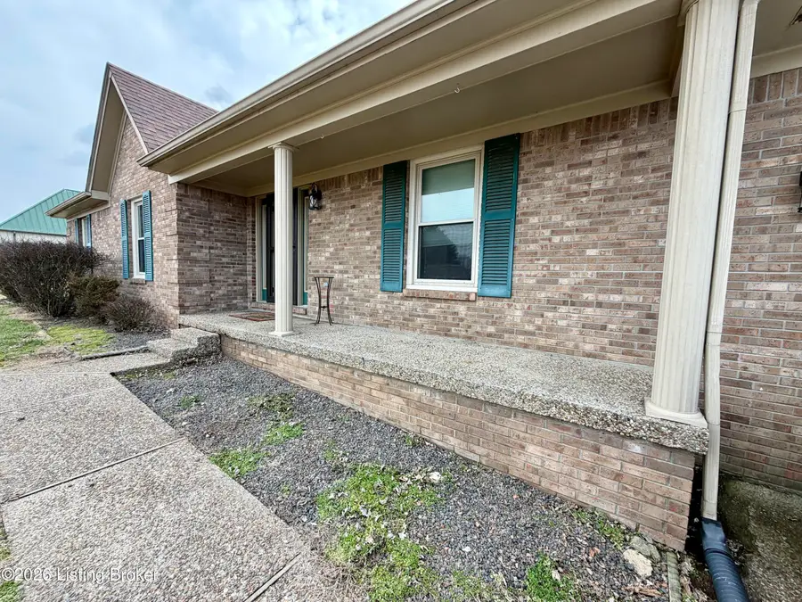 6269 New Shepherdsville Rd, Coxs Creek, KY 40013 - #3