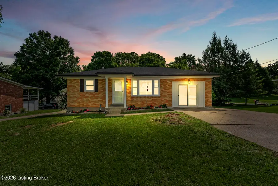 226 Northview Dr, Shepherdsville, KY 40165 - #2