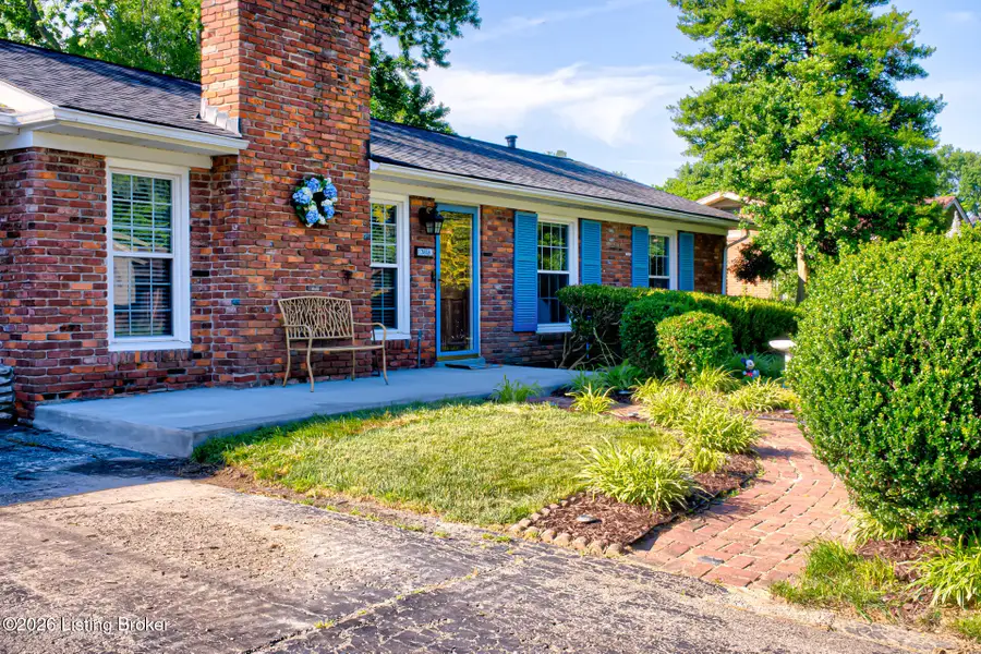 3818 Gaywood Dr, Louisville, KY 40272 - #2