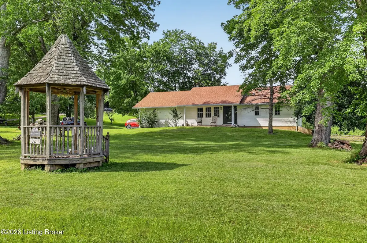 348 W Beech Grove Rd, Lebanon Junction, KY 40150 - #1