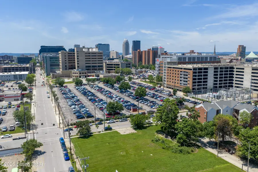 701 E Chestnut St, Louisville, KY 40202 - #3
