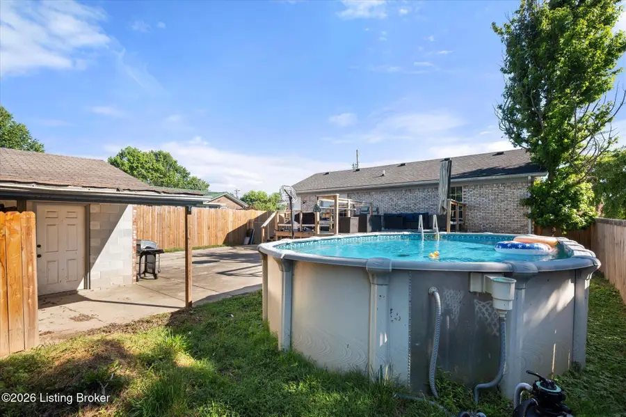 123 Fawn Ct, Louisville, KY 40229 - #3