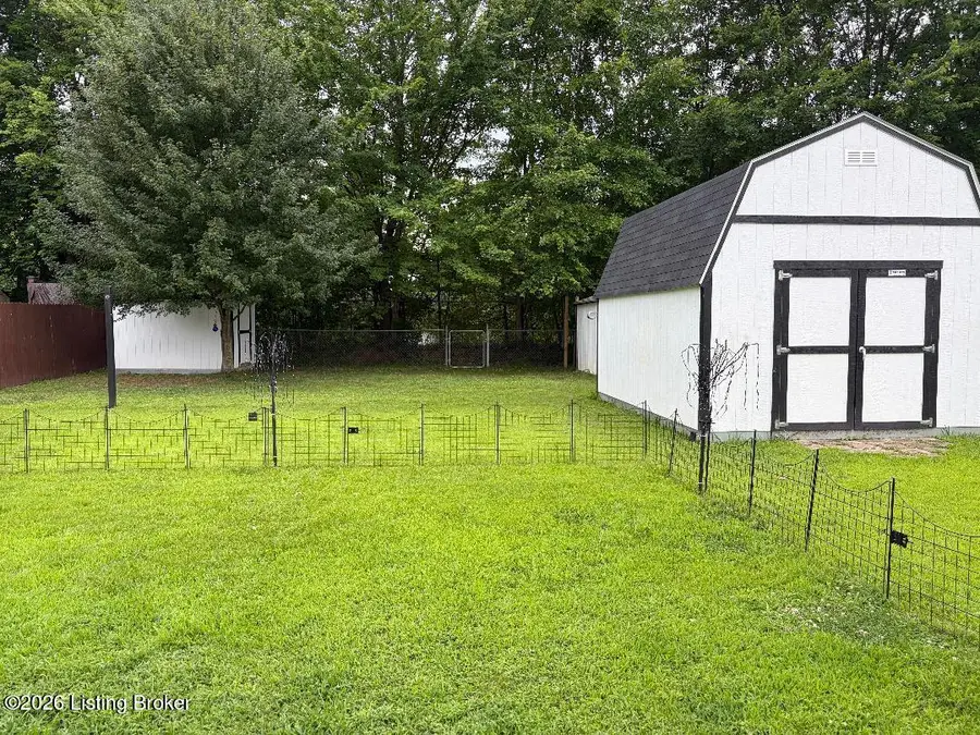439 Big Oaks Dr, Louisville, KY 40229 - #2