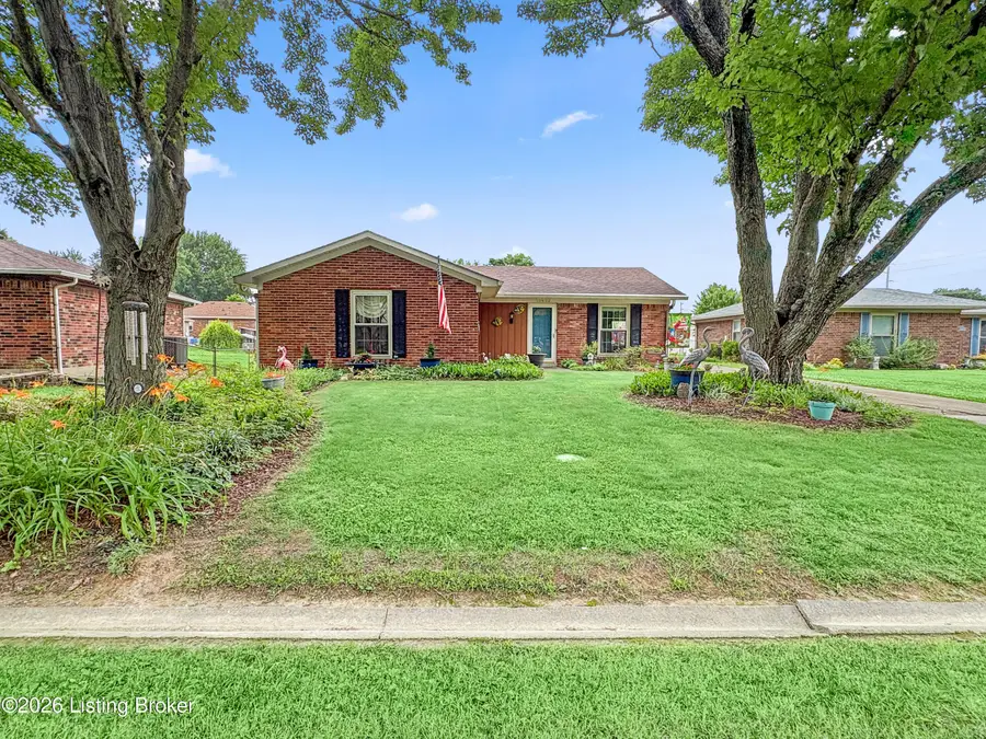 10902 Marbado Ct, Louisville, KY 40229 - #2