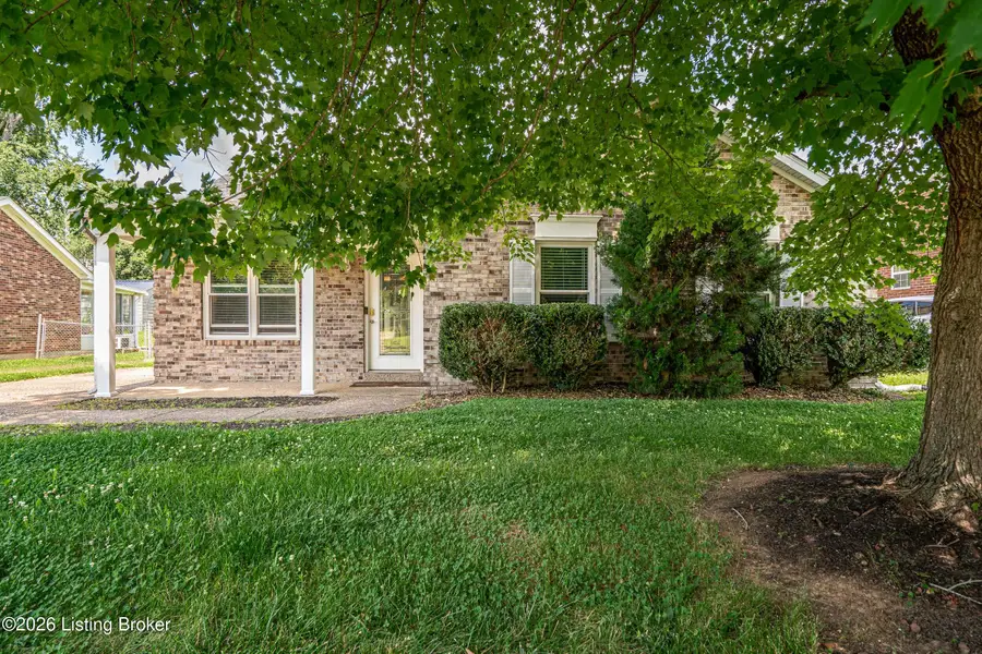 10824 Dorton Dr, Louisville, KY 40272 - #2