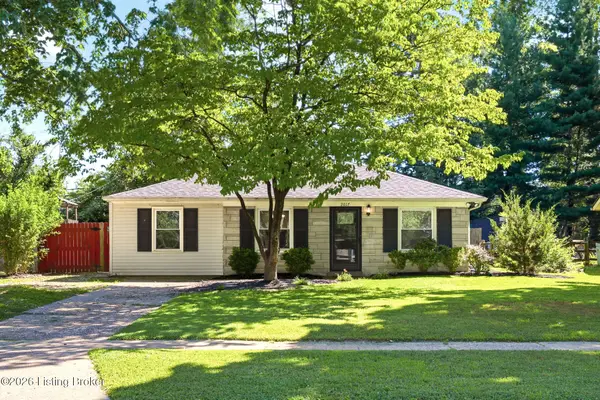 2017 Redleaf Dr, Louisville, KY 40242
